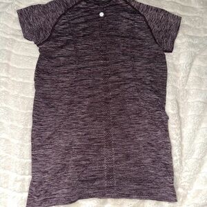 lululemon short sleeve top